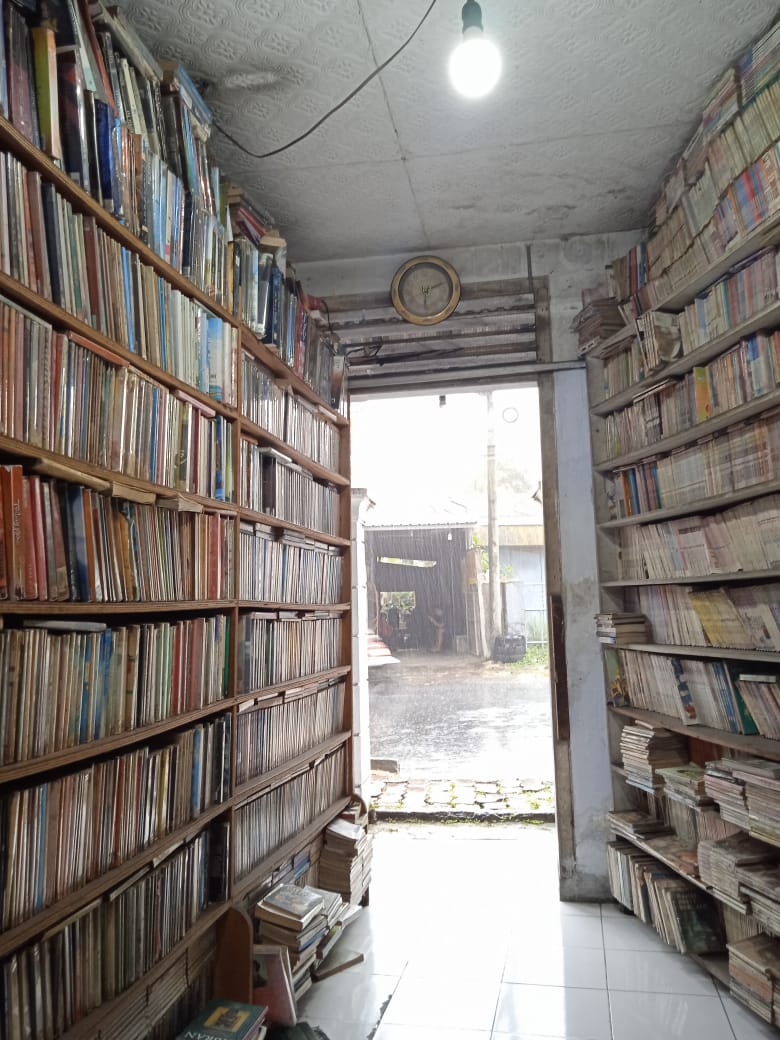 Surga bagi Pecinta Buku: Menelusuri Toko Sewa Buku Klasik di Tengah Kota