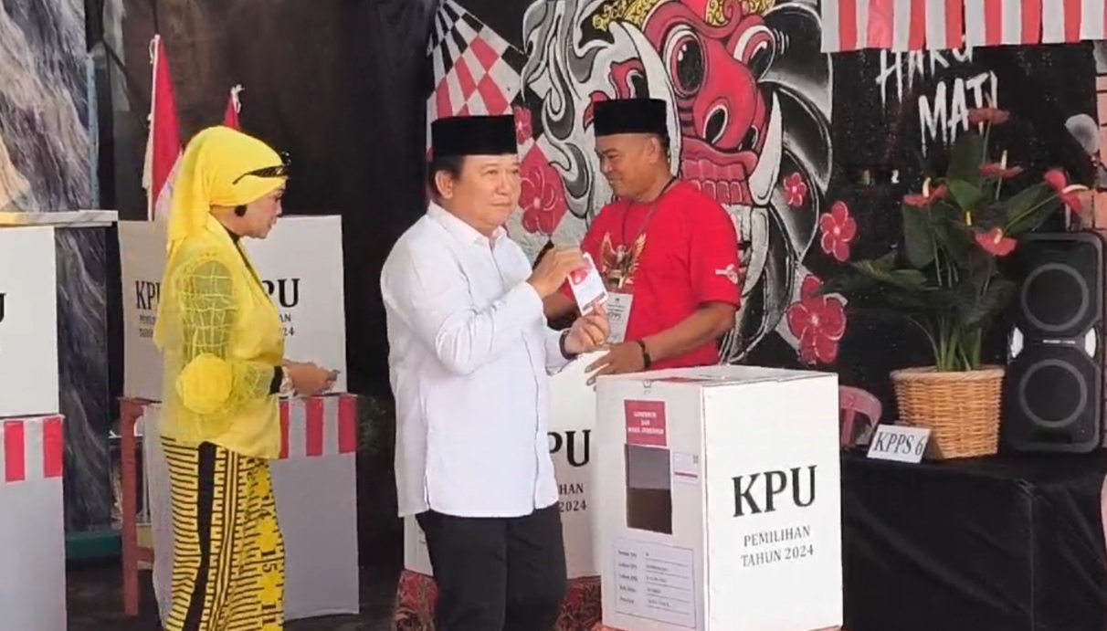 Cabup Jember Hendy Siswanto Nyoblos di Kampung Ledok, Apresiasi Penyelenggara Pilkada