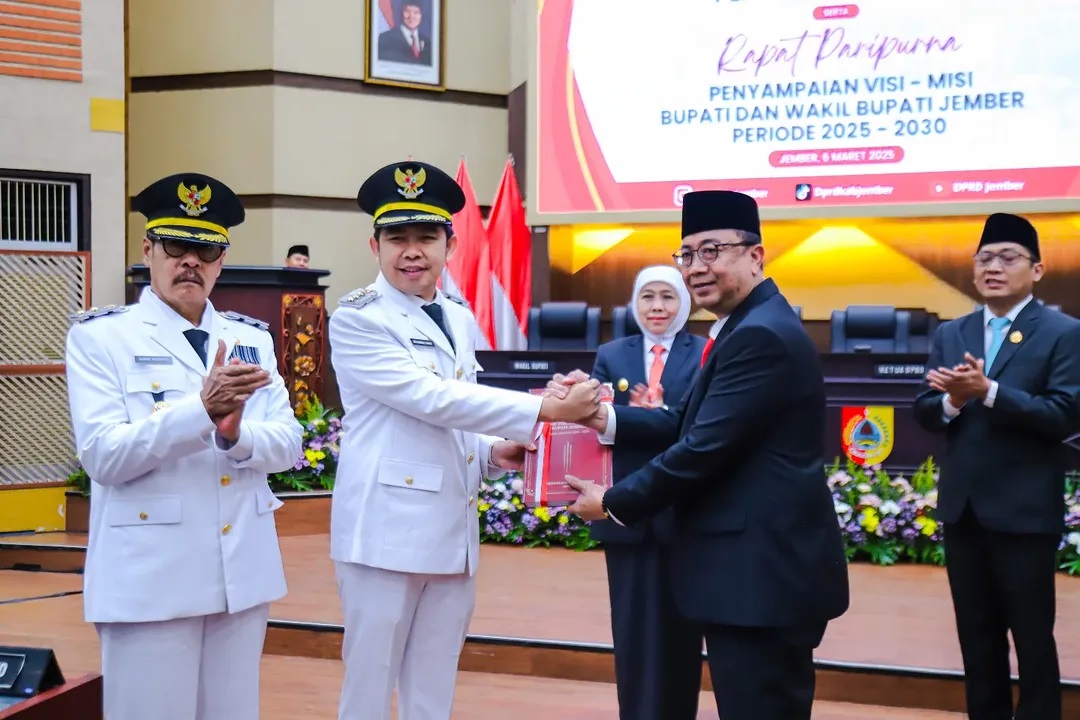 Hadiri Sertijab Gus Fawait-Djoko di Jember, Gubernur Jatim Khofifah Indar Parawansa Serukan 3 Hal Ini!