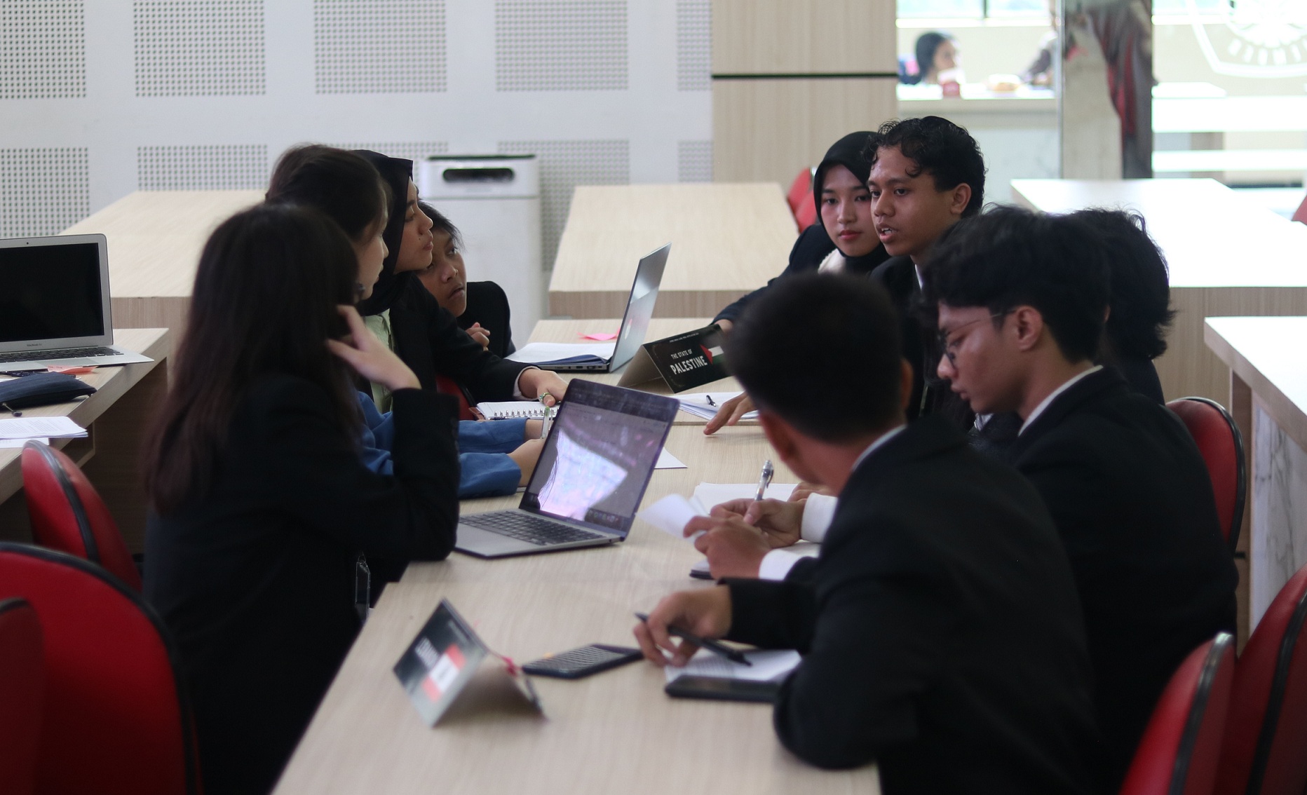 Tingkatkan Kesadaran dan Kepedulian Sosial, UKM Unej MUN Gelar Jember Global Model United Nations 2024