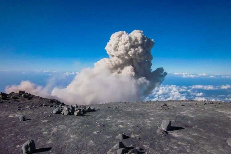 Seven Summits, Ini 7 Gunung Tertinggi di Indonesia