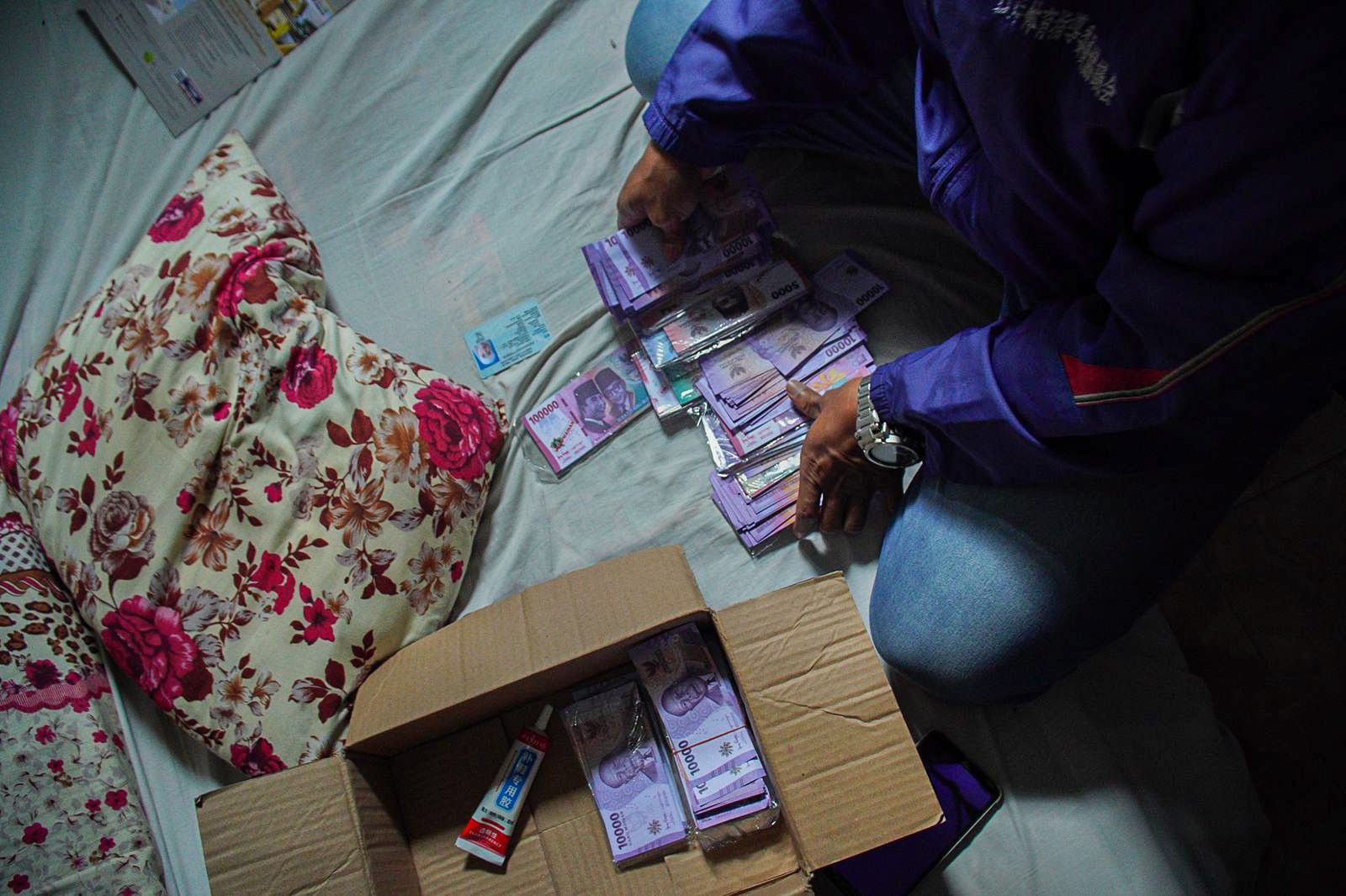 Beli Sembako di Toko Tetangga dengan Uang Palsu, Warga Lumajang Diciduk Polisi