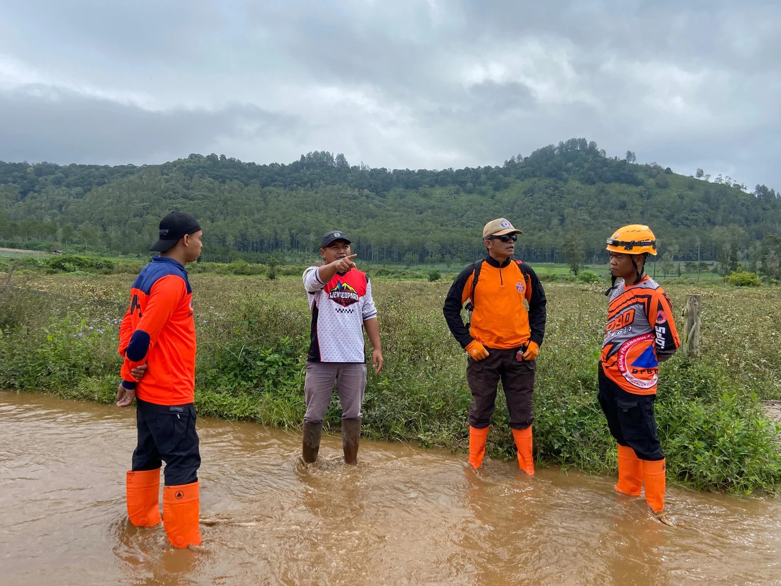 Ijen Bondowoso Dikepung Banjir, Air Bersih Sulit, Warga Terpaksa Iuran Beli Air Kemasan