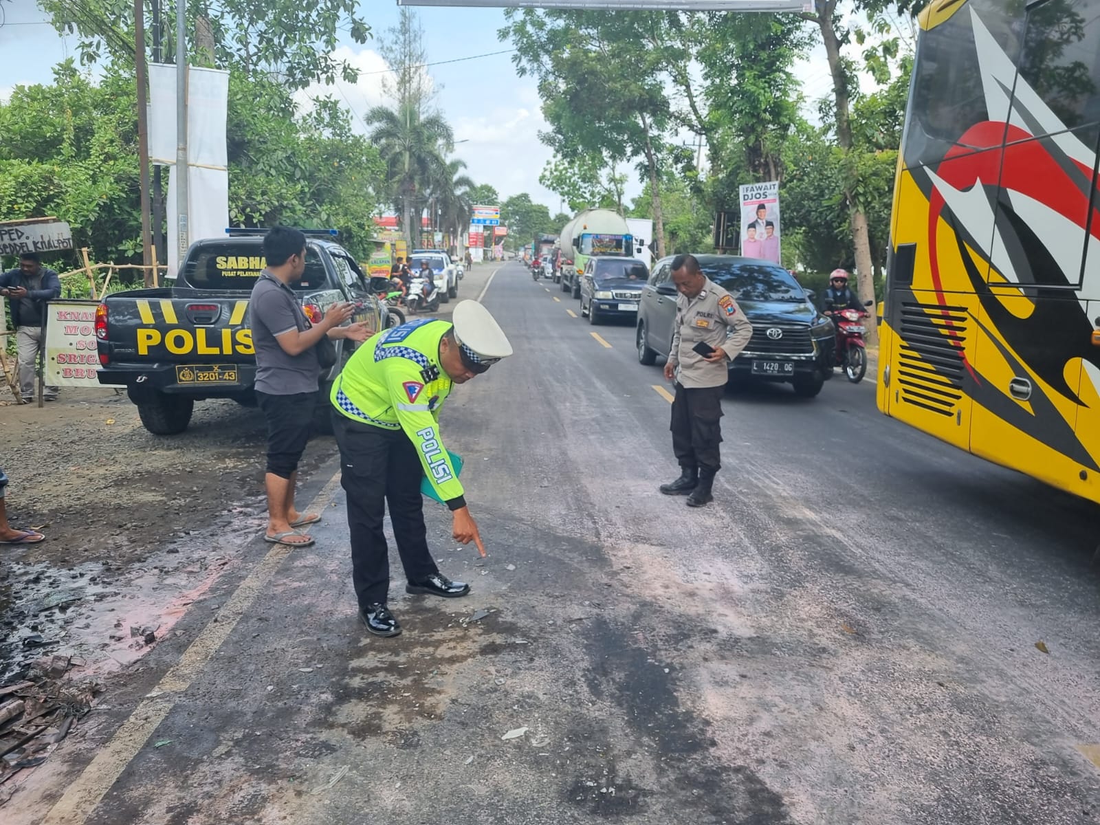 Kakak Mantan Kapolri Badrodin Haiti Meninggal Usai Kecelakaan antara Avanza Vs Truk Tronton di Jember