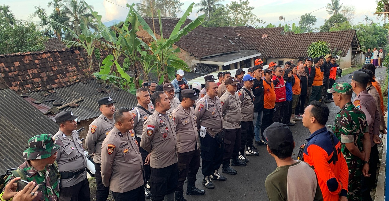 Evakuasi Pendaki Asal Jember di Gunung Saeng Bondowoso Kembali Dihentikan