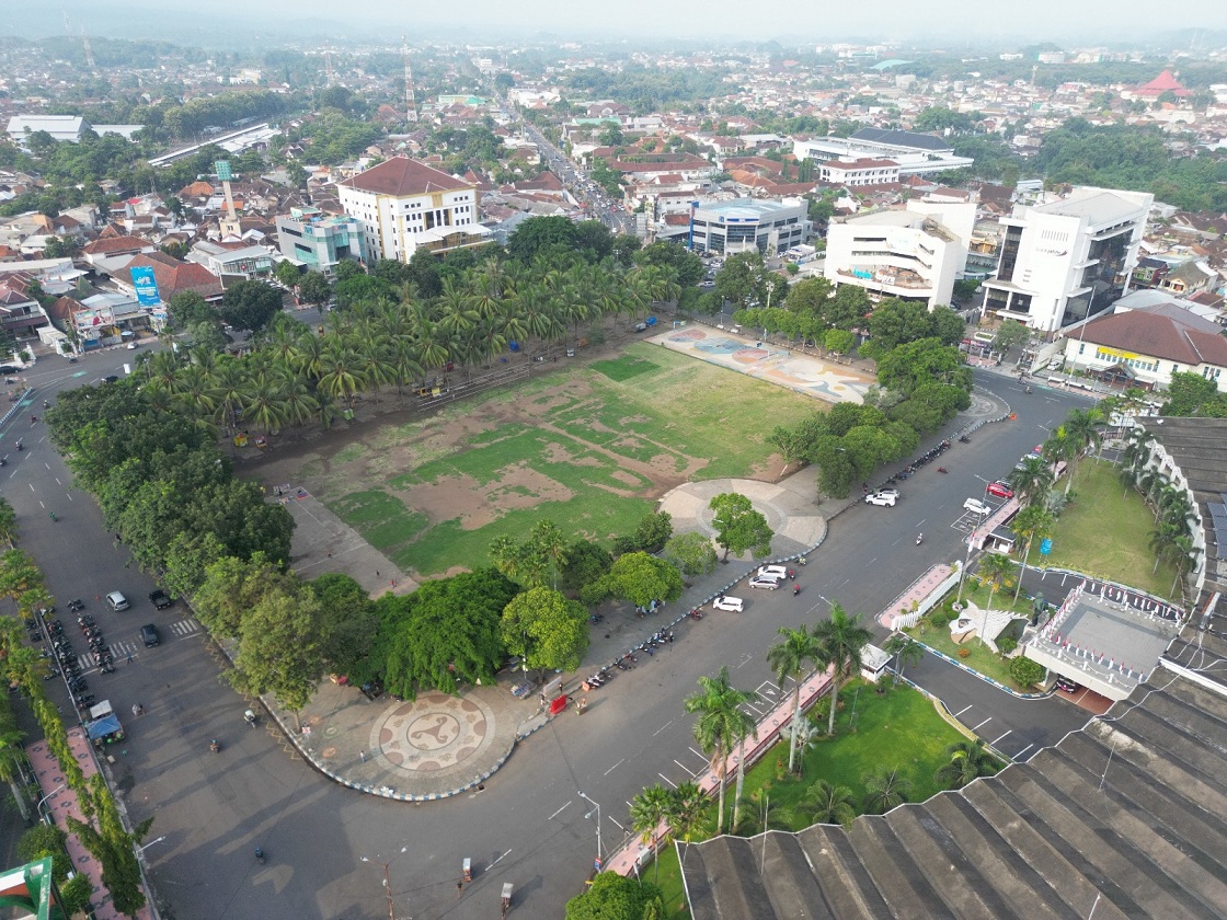 Anggaran Jumbo Renovasi Alun-Alun Jember, Ini Konsep Barunya - Undercover