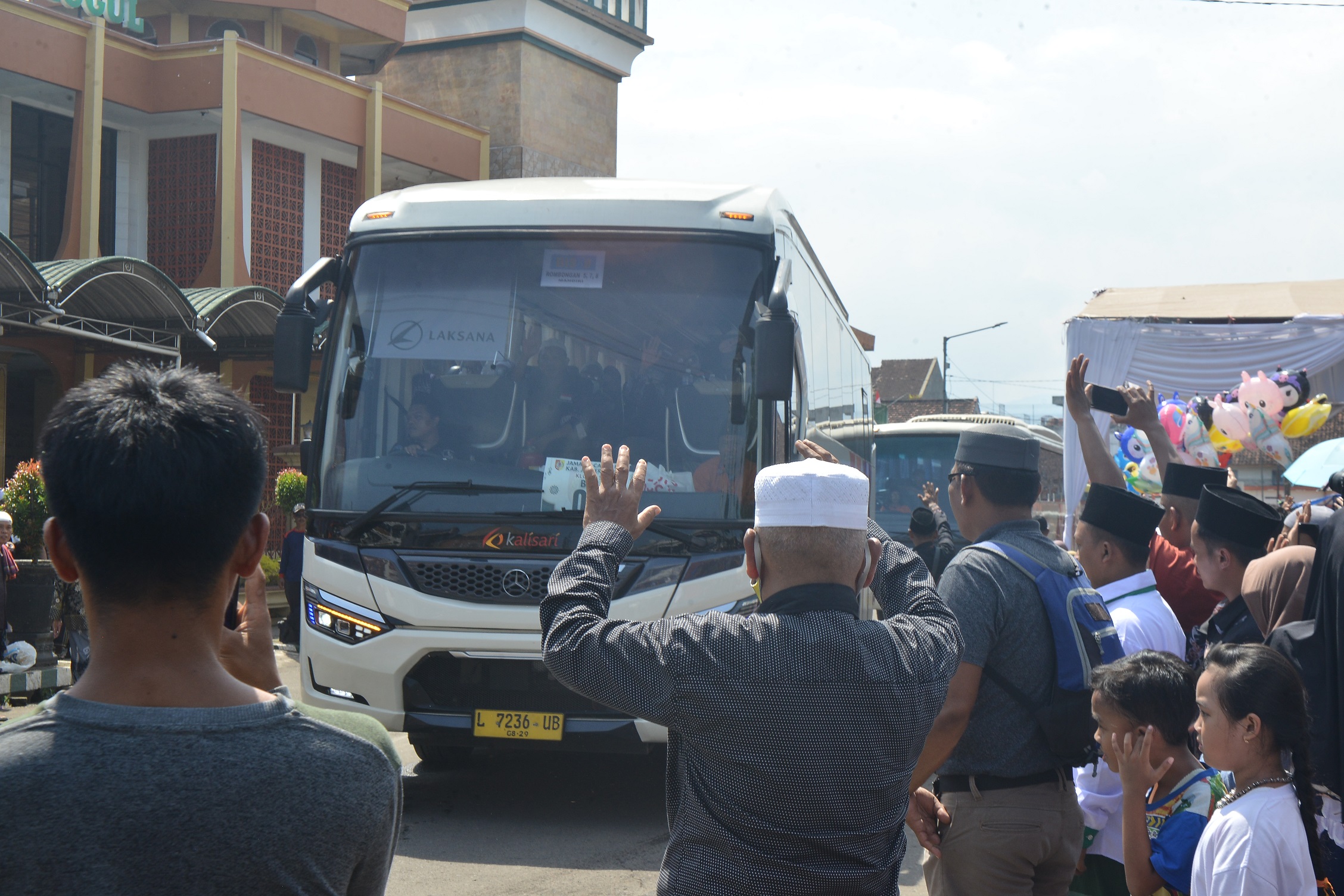 Kloter Terakhir Jemaah Haji Jember Diberangkatkan