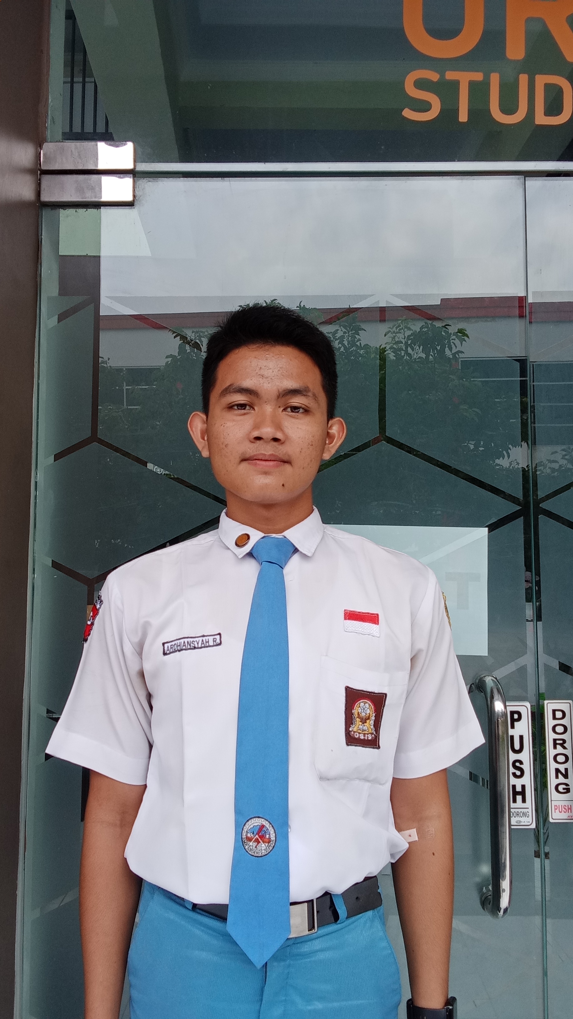Selesai Tekuni Magang di Polda Surabaya, Ardiansyah Razan M. Kembali Tunjukkan Dedikasi di Dunia Kesiswaan